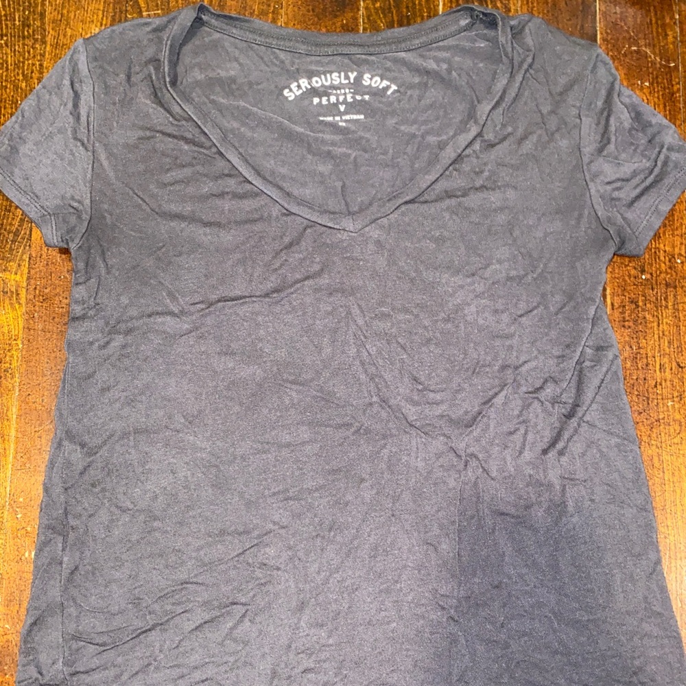 A tee shirt